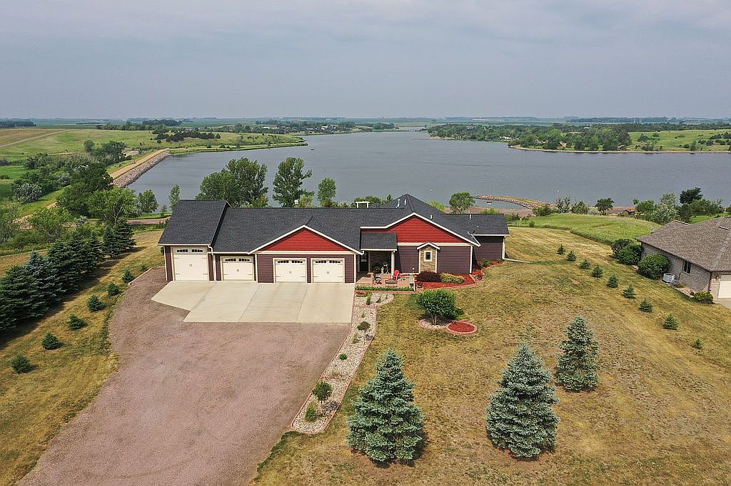 26177 Sunset Bluff Dr, Canistota, SD 57012 Zillow