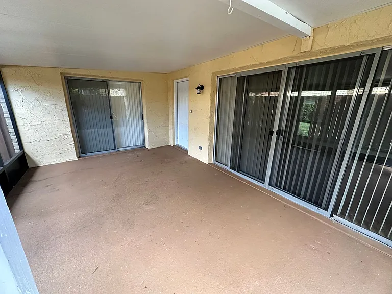 190 Moonstone Ct — Photo 18