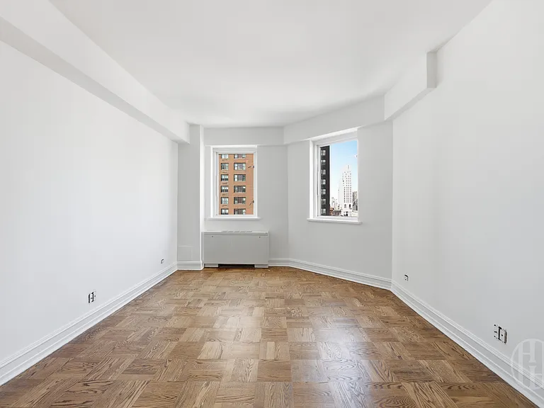 200 E 71st St #21A — Photo 20
