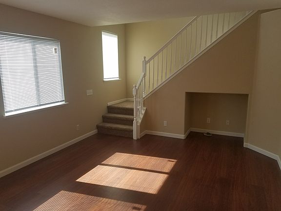 3rd image of 2201 Woodbury Dr