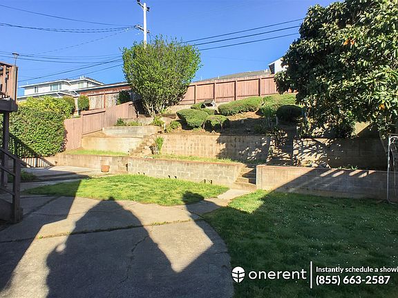 4th image of 428 Almanor Ave