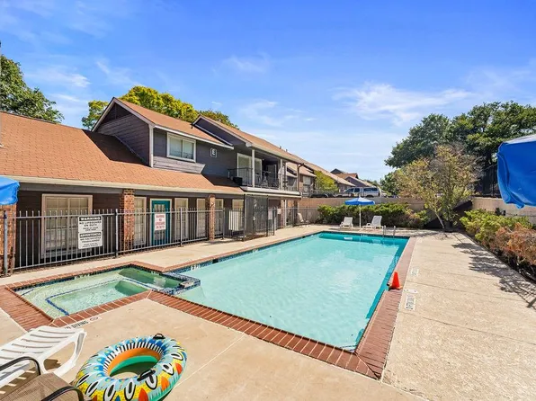 1840 Burton Dr APT 172, Austin, TX 78741