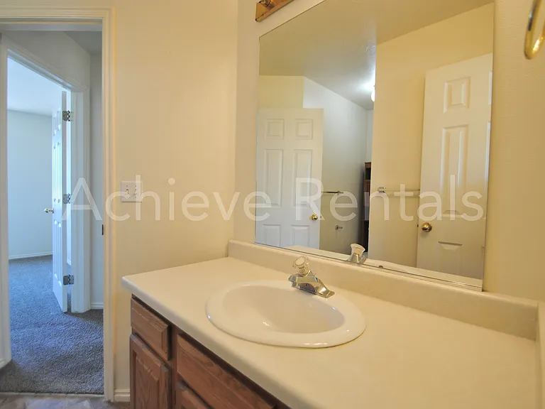 91 Penny Ln — Photo 12