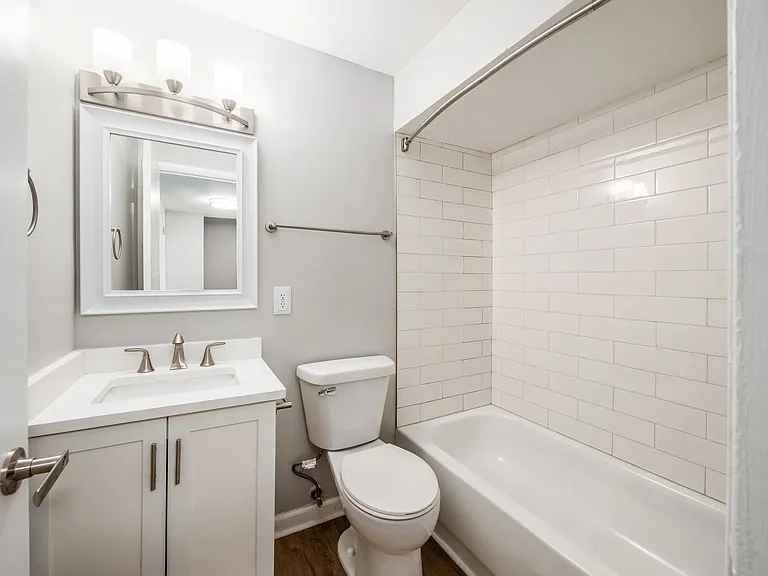 593 Riverview Dr #F — Photo 17