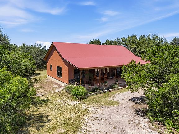4th image of 423 Kahn Dr