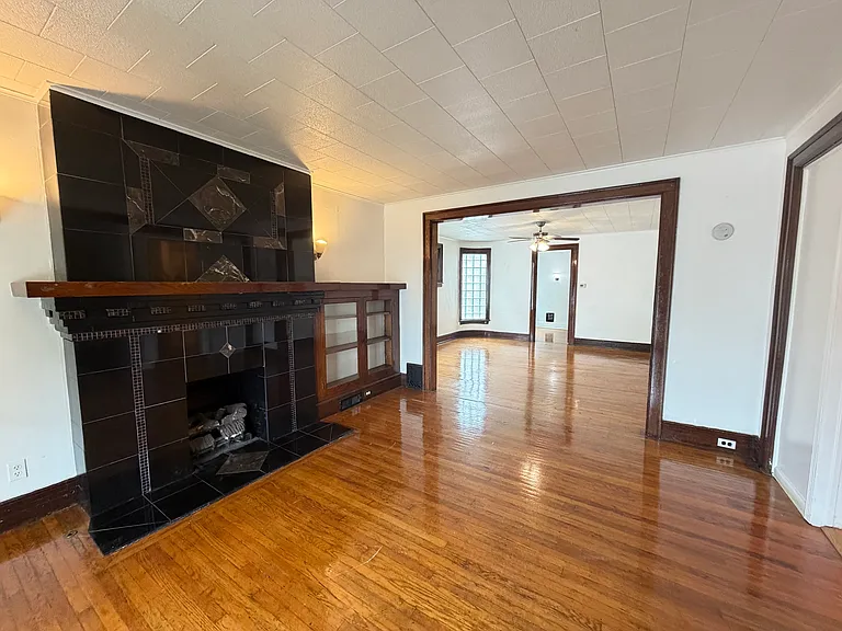 1080 Elmwood Ave #1 — Photo 7