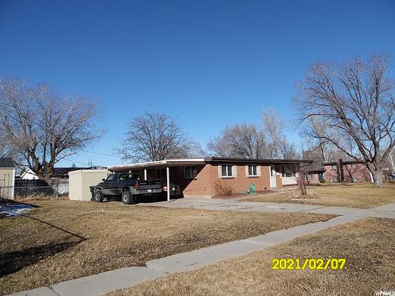 3rd image of 357 N Holiday Dr