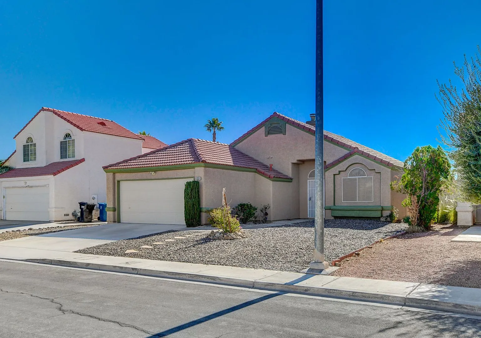 Beautiful 3 bedroom single story home in North Las Vegas — Photo 3