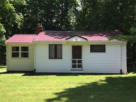 3rd image of 2244 Hickory Dr
