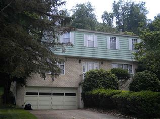 1752 Kings Ct, South Park, PA 15129