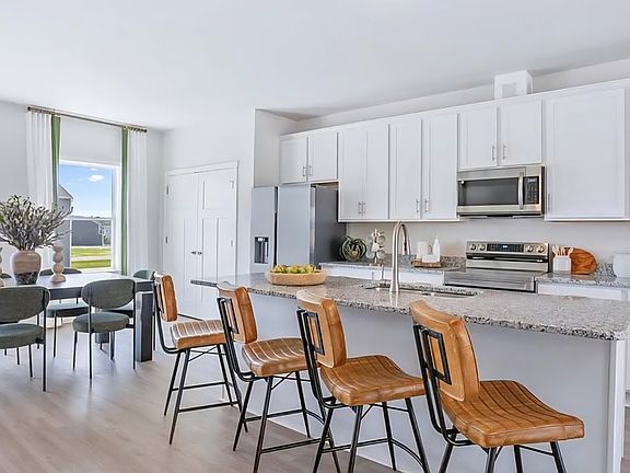 5th image of 94 Trotting Rd