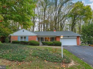 1011 Sherry Ln, Lancaster, PA 17601