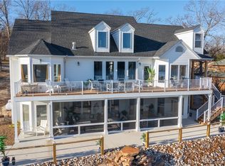 2858 Big Island Dr, Roach, MO 65787