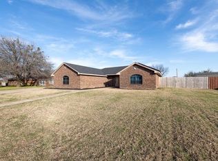 1309 Irving St, Bowie, TX 76230