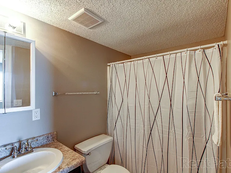 cpa - College Park Apartments — Photo 31