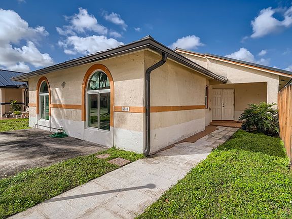 3rd image of 5380 SW 142nd Pl