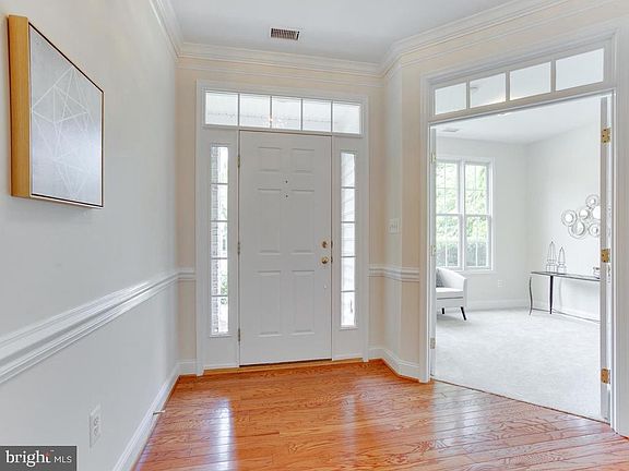 3rd image of 2631 Salford Dr