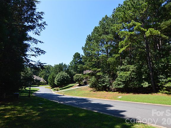 2nd image of 3009 Ashwood Park Dr #271