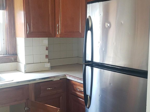 5th image of 27 Pearl St #1