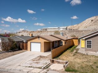 827 N Cholla St, Bloomfield, NM 87413