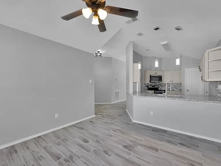 2306 Piddler Dr — Photo 8