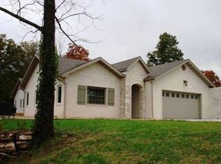 120 Hunters Gln, Walnut Shade, MO 65771