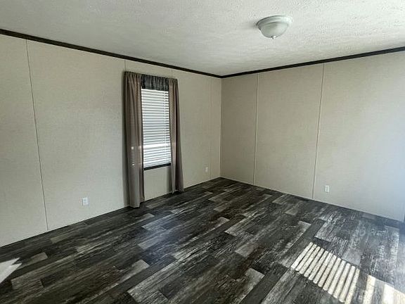 3rd image of 12 Mockingbird Ln #12