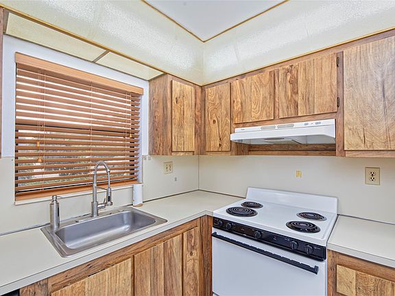 5th image of 10220 NW 30th Court #112