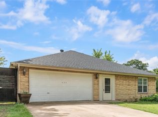 435 McCulloch St, Pea Ridge, AR 72751