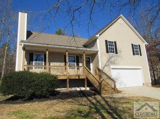 150 Three Rivers Ct, Hull, GA 30646