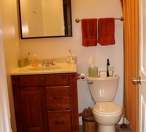 4th image of 241 Lakewood Dr APT C