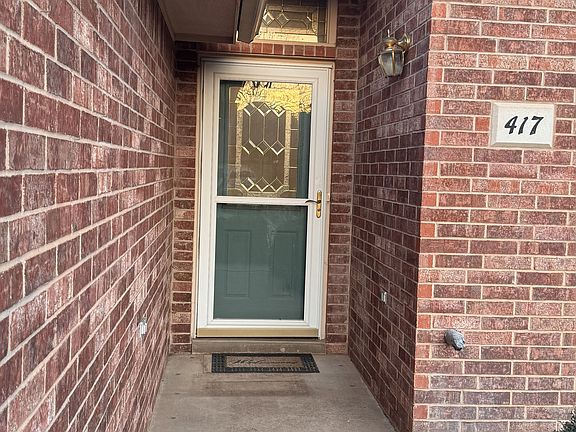 5th image of 417 Oakdale Dr