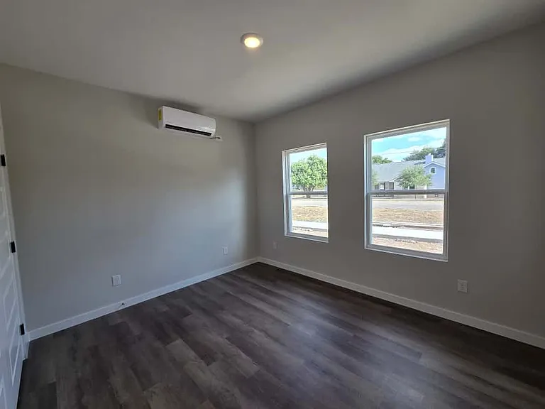 265 Hummingbird Way #B — Photo 11