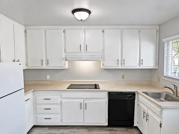 1530 22nd St #1, Sacramento, CA 95816