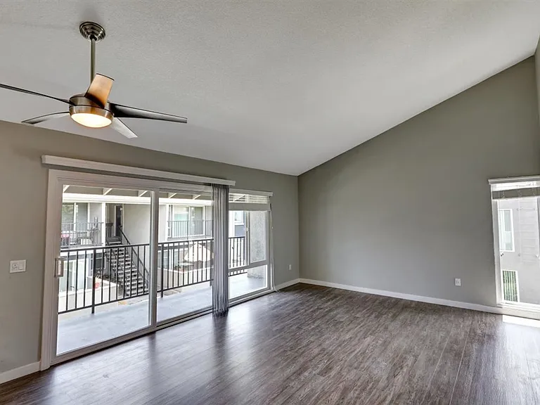West Fifth Apartments — Photo 36
