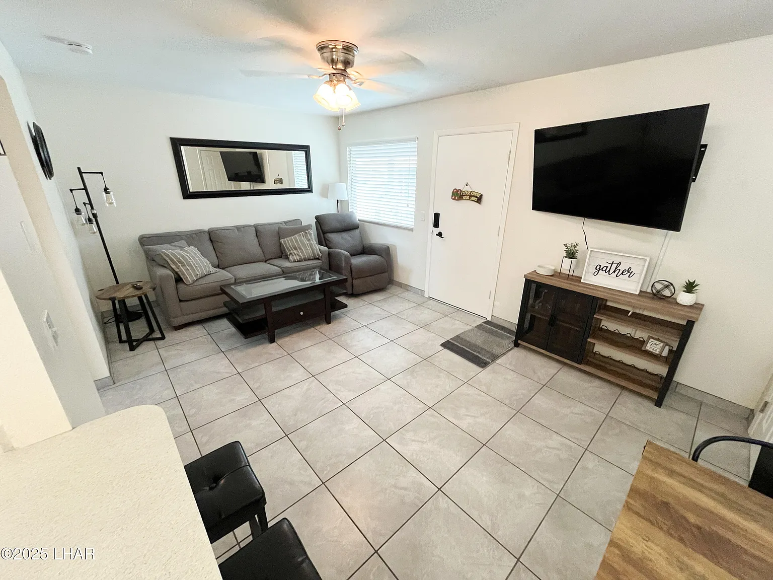 1 bed, 1.0 bath, 800 sqft, $1,250 — Photo 2