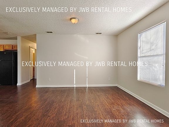 4th image of 7843 Cocoa Ave