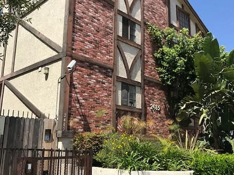 2485 Sawtelle Blvd — Photo 2