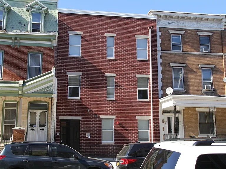 3607 Spring Garden St #4 — Photo 1