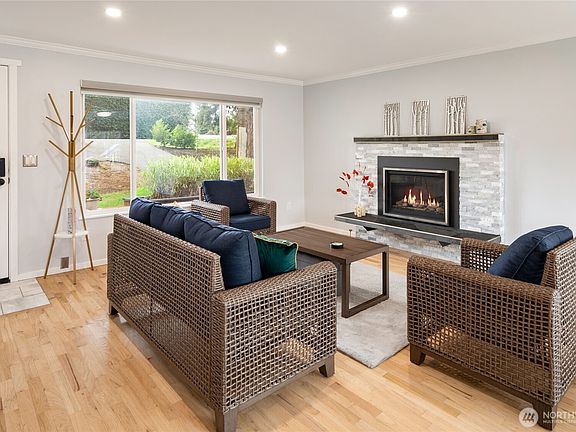 4th image of 24309 47th Avenue SE