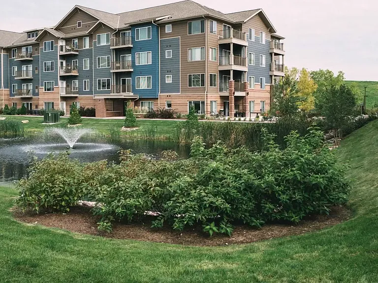 1600Tosa Apartments — Photo 34