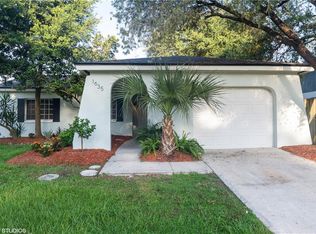1635 W Orangecrest Ave, Palm Harbor, FL 34683