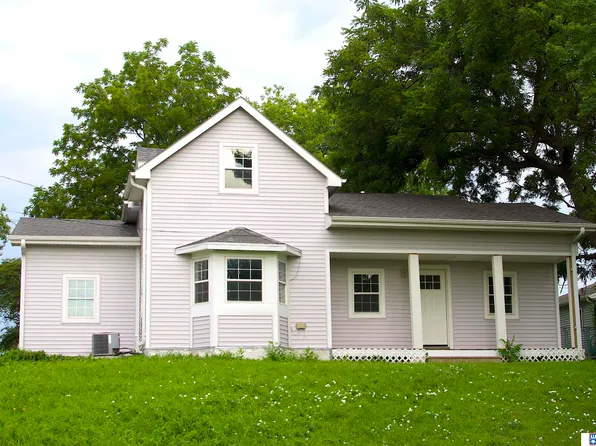 743 N Orange St, Wahoo, NE 68066