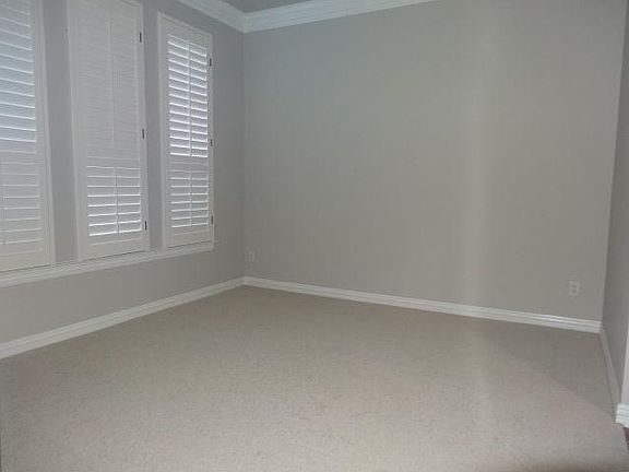4th image of 2709 Millwood Dr