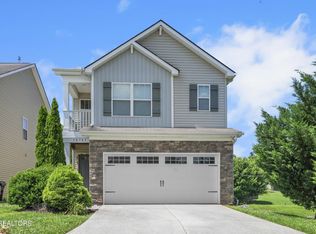 10703 Grantham Ln, Knoxville, TN 37932