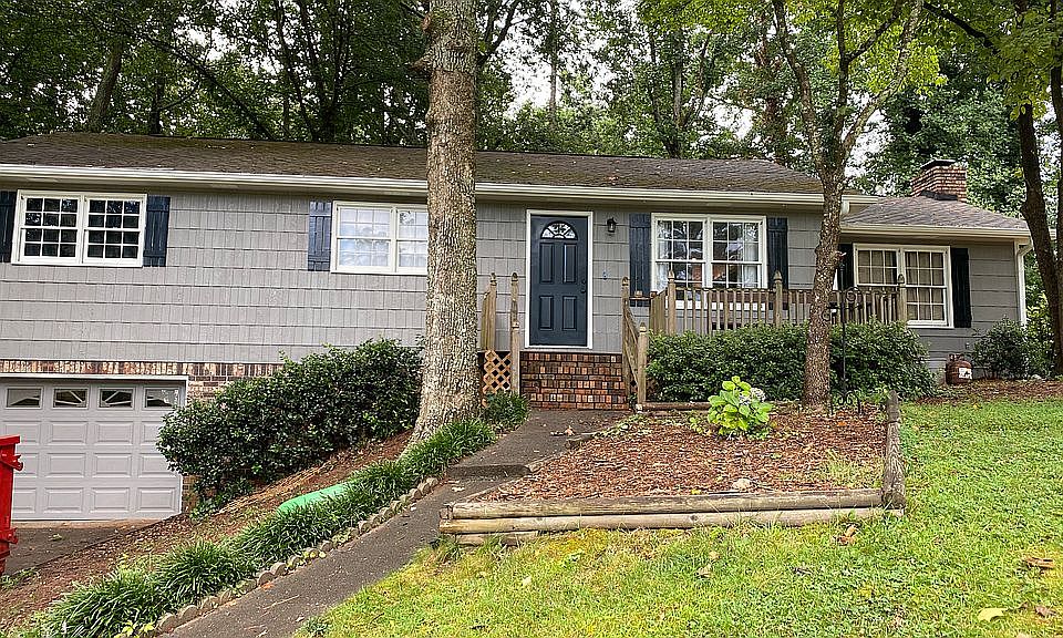 2nd image of 2739 Dunwood Ln