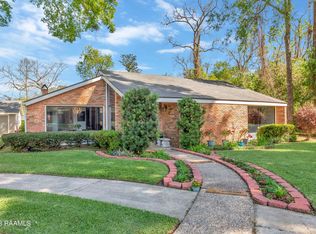105 Buttercup Cir, Lafayette, LA 70507