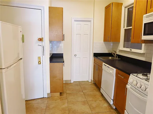 Rented by City & Suburban | media 12
