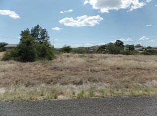 20245 E Sunset Ln, Mayer, AZ 86333