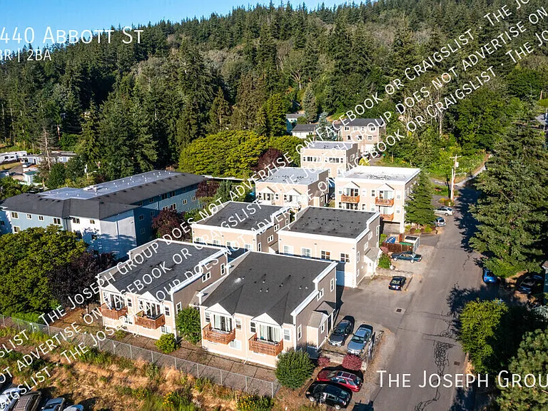 3440 Abbott St — Photo 1